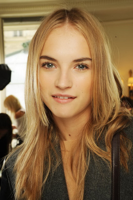 Haare Dunkelblond Hellblond Färben