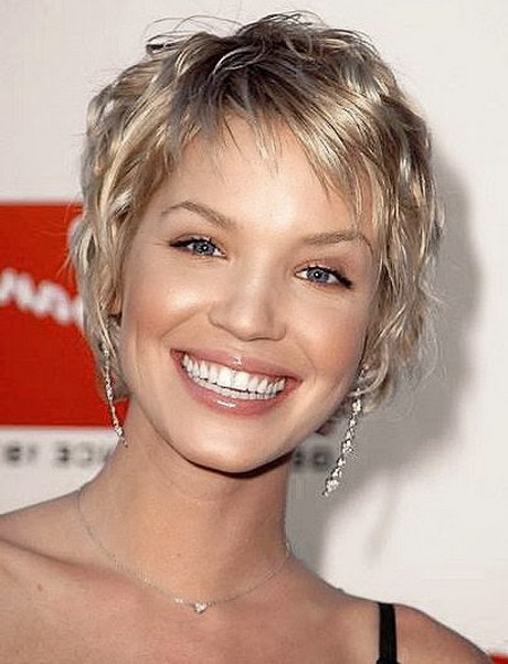 Frisuren Damen Ab 55 : Frisuren Damen Ab 50 Mittellang