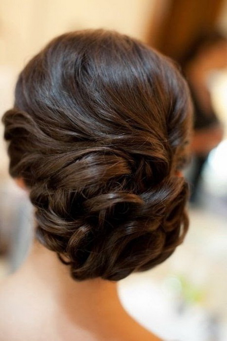 Braided Halo Hairstyle For Long Hair Geflochtene