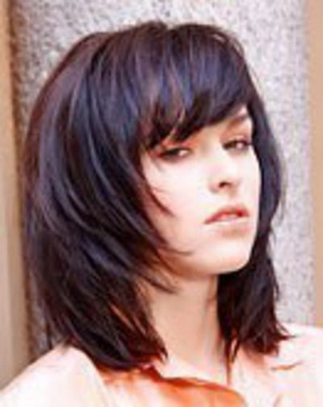 Frisuren Mittellang Stufig Mit Pony Ab 50 Frisuren mittellang stufig mit pony - Schönheit und Stil