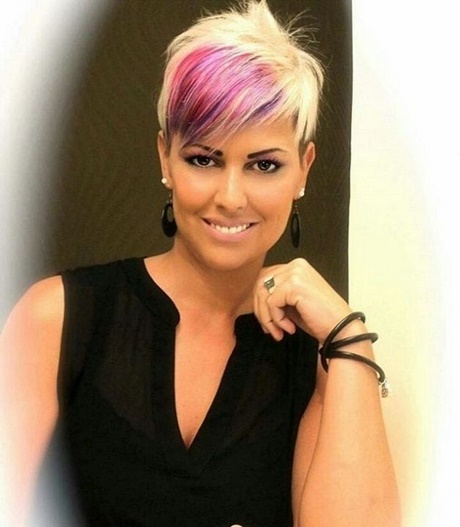 Moderne kurzhaarfrisuren für damen 2018
