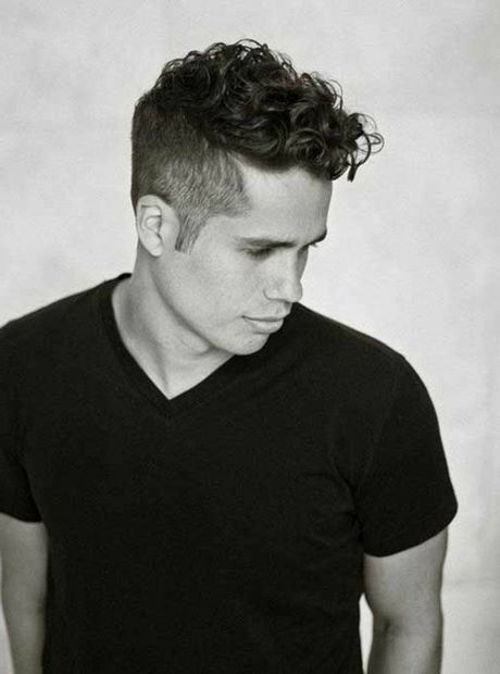 Locken frisur männer 2022 - Schönheit und Stil