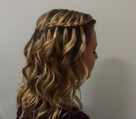 Wasserfall haare flechten