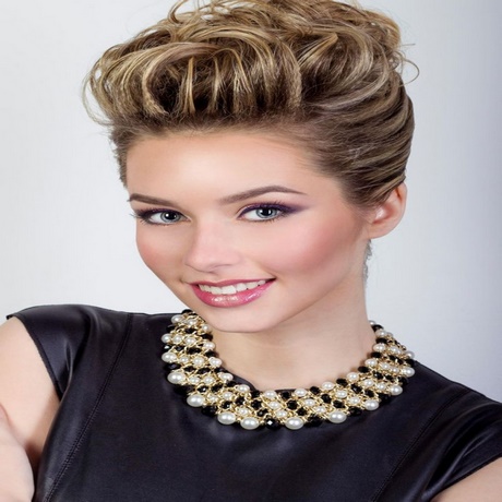 Schicke halblange frisuren