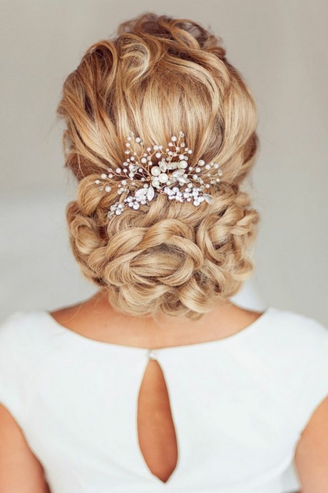 Hochsteckfrisuren lange haare hochzeit