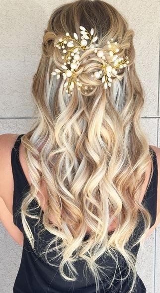 Flechtfrisuren locken offen