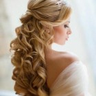 Brautfrisuren lange haare halboffen